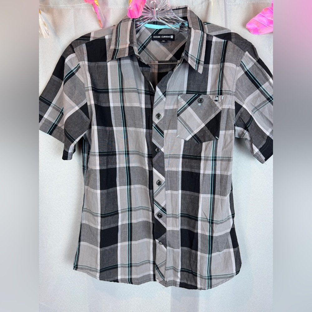 Ocean Current Plaid Button Down Shirt- Size Medium